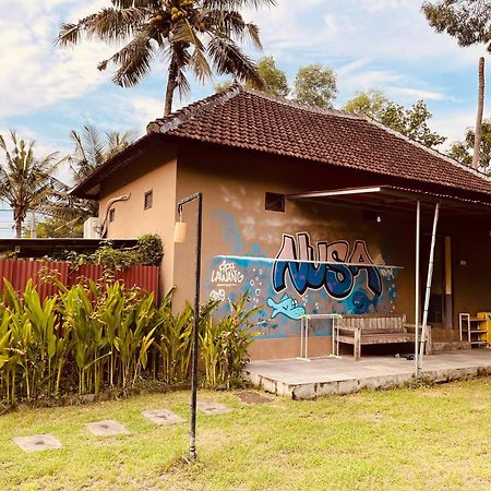 Pedidi Penida Hostel Batununggul Ngoại thất bức ảnh