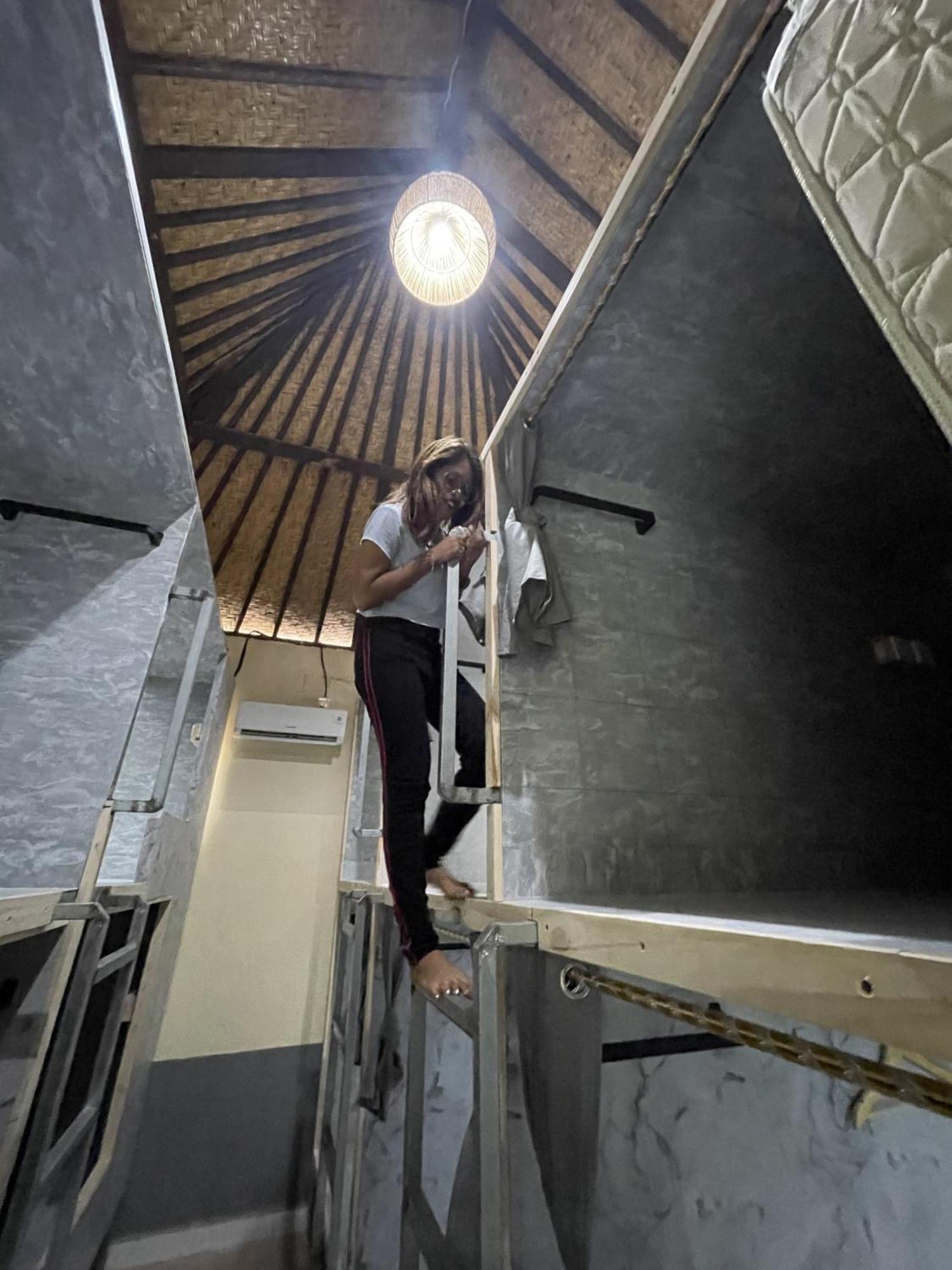 Pedidi Penida Hostel Batununggul Ngoại thất bức ảnh