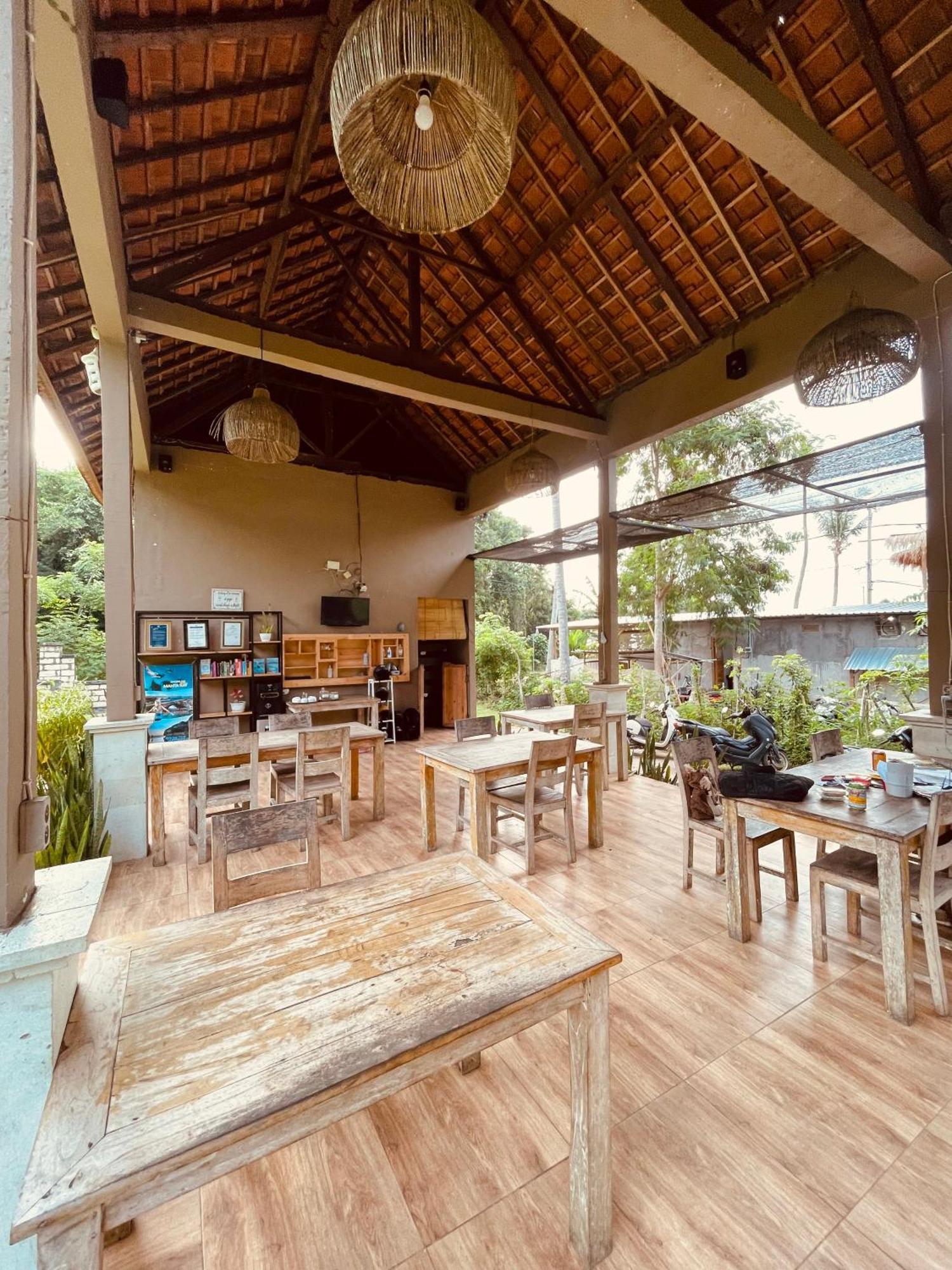 Pedidi Penida Hostel Batununggul Ngoại thất bức ảnh