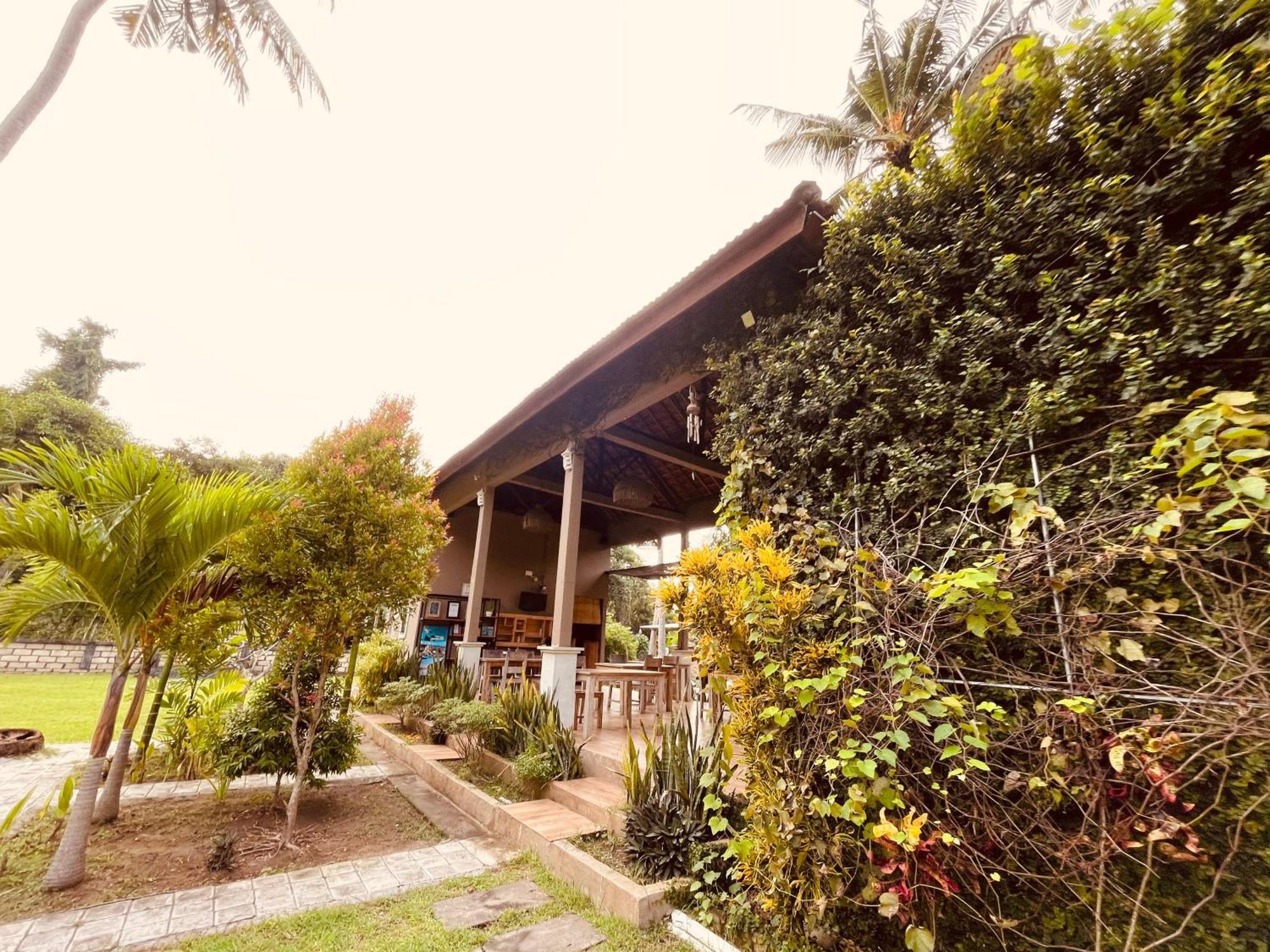 Pedidi Penida Hostel Batununggul Ngoại thất bức ảnh