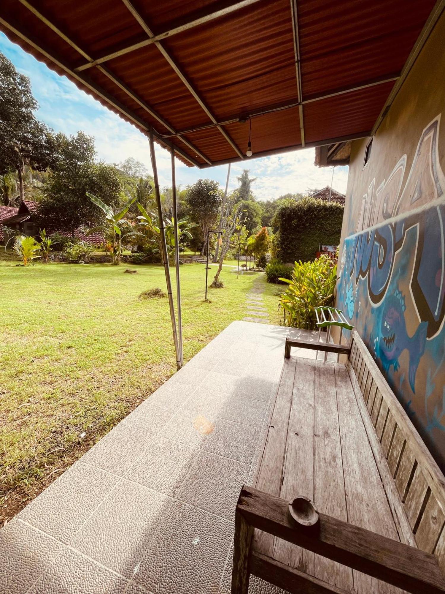 Pedidi Penida Hostel Batununggul Ngoại thất bức ảnh