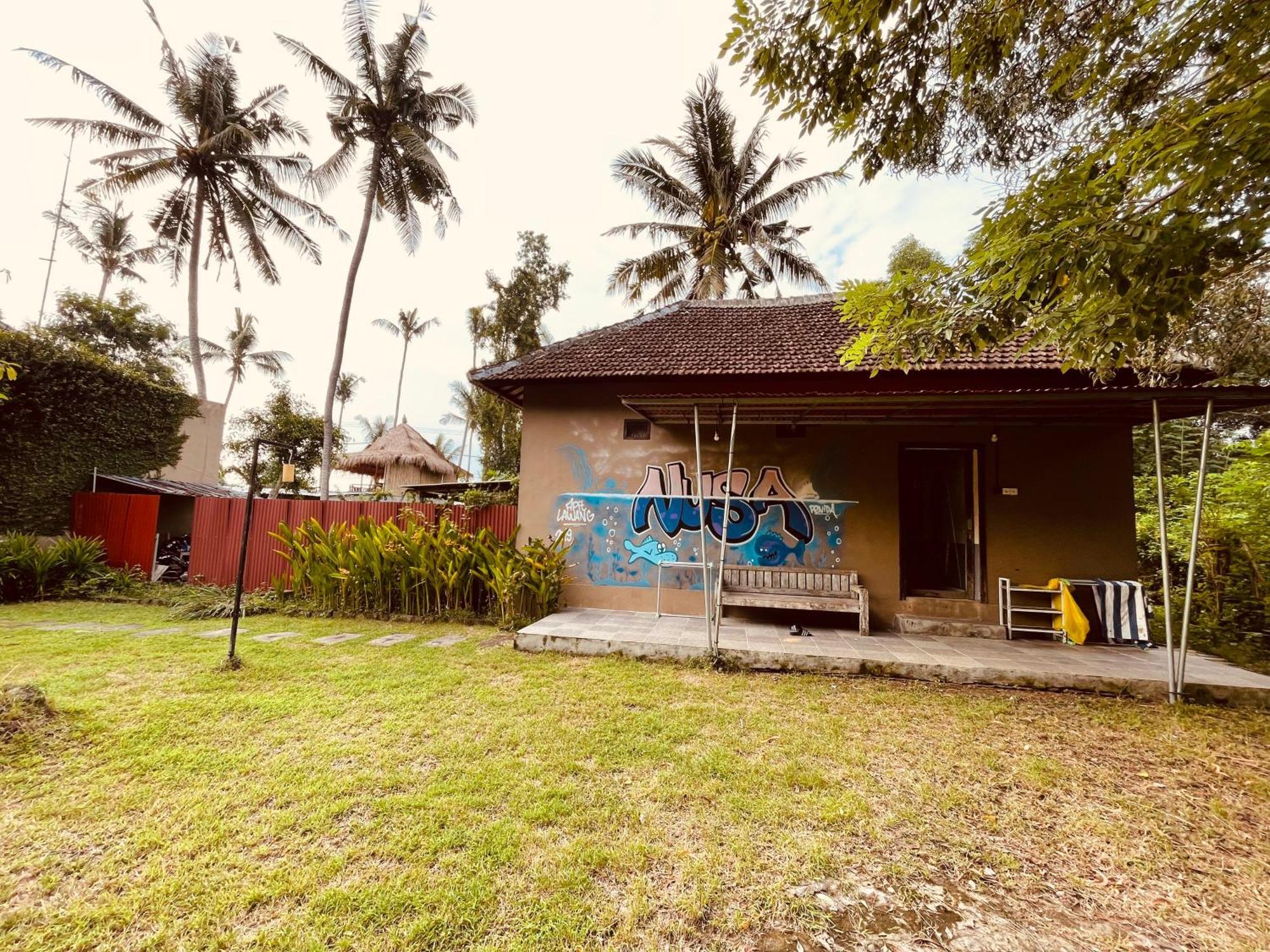 Pedidi Penida Hostel Batununggul Ngoại thất bức ảnh